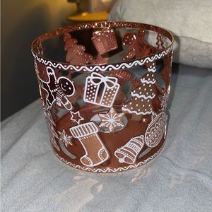 3 wick candle holder